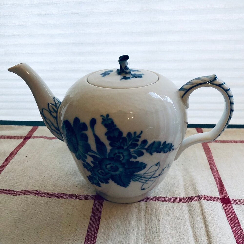 Royal Copenhagen Blue Flower Curved Teapot